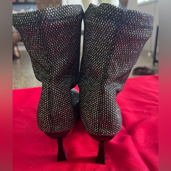 New….. Never Use - Picture 3 of 4